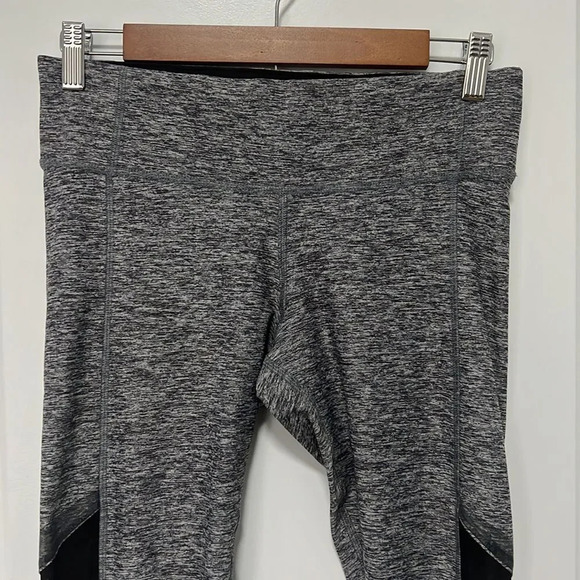 PINK by Victoria Secret Ultimate Gray Active Sheer Black Leggings size S/P - Picture 2 of 9